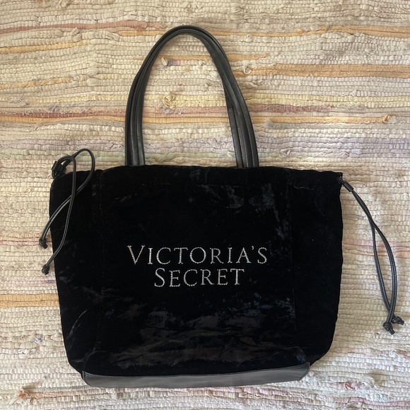 Victoria’s Secret Black Velvet Shoulder Bag / Tote with Sparkling Logo - Picture 1 of 4